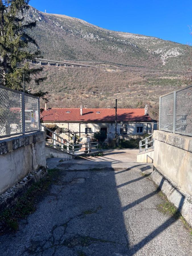 Il Rustico Uno A Bugnara Nella Valle Del Sagittario Sulmona Buitenkant foto